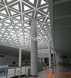 大理港式鋁窗花幕墻行業(yè)領先 型材鋁窗花規(guī)格